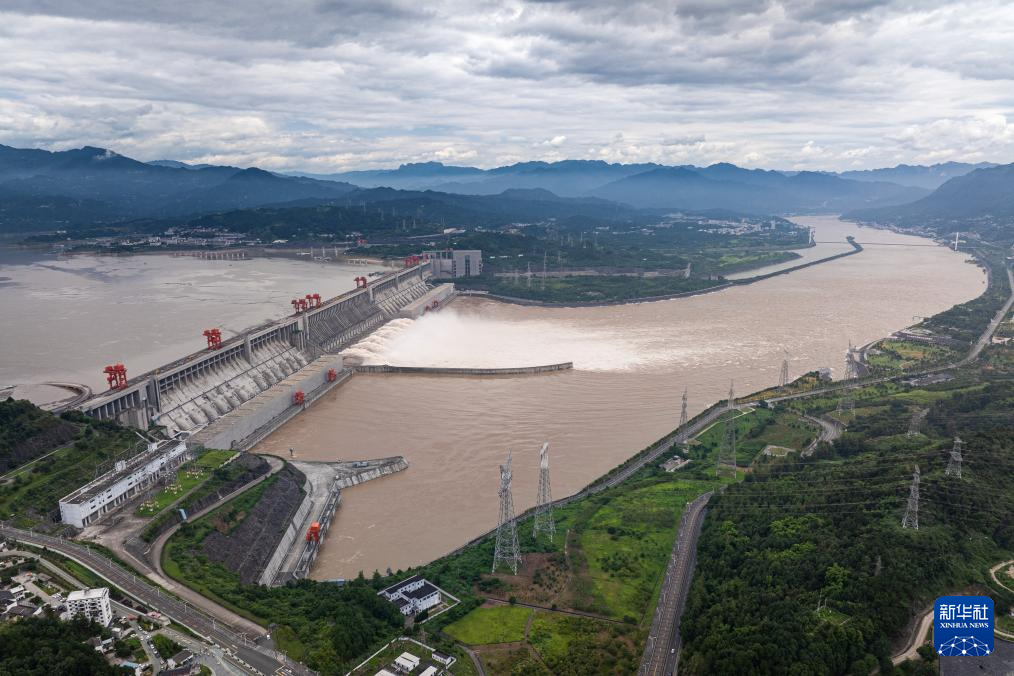 三峡水库持续泄洪