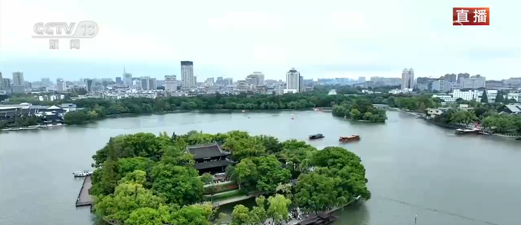 多个景区开启“高峰迎客”模式 各地多措并举推出贴心服务