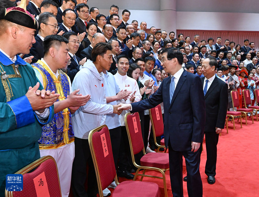 第十二届全国少数民族传统体育运动会开幕 王沪宁出席