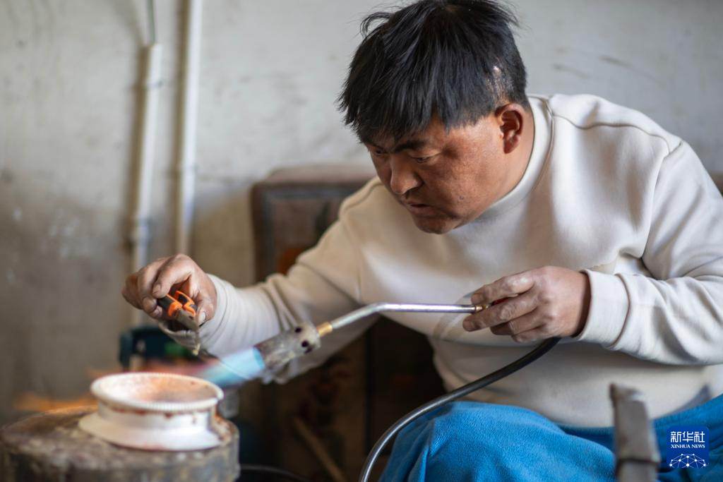 西藏日喀则:非遗手艺人的致富路