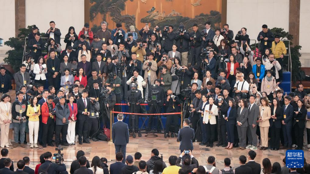 聚焦第二场“代表通道”