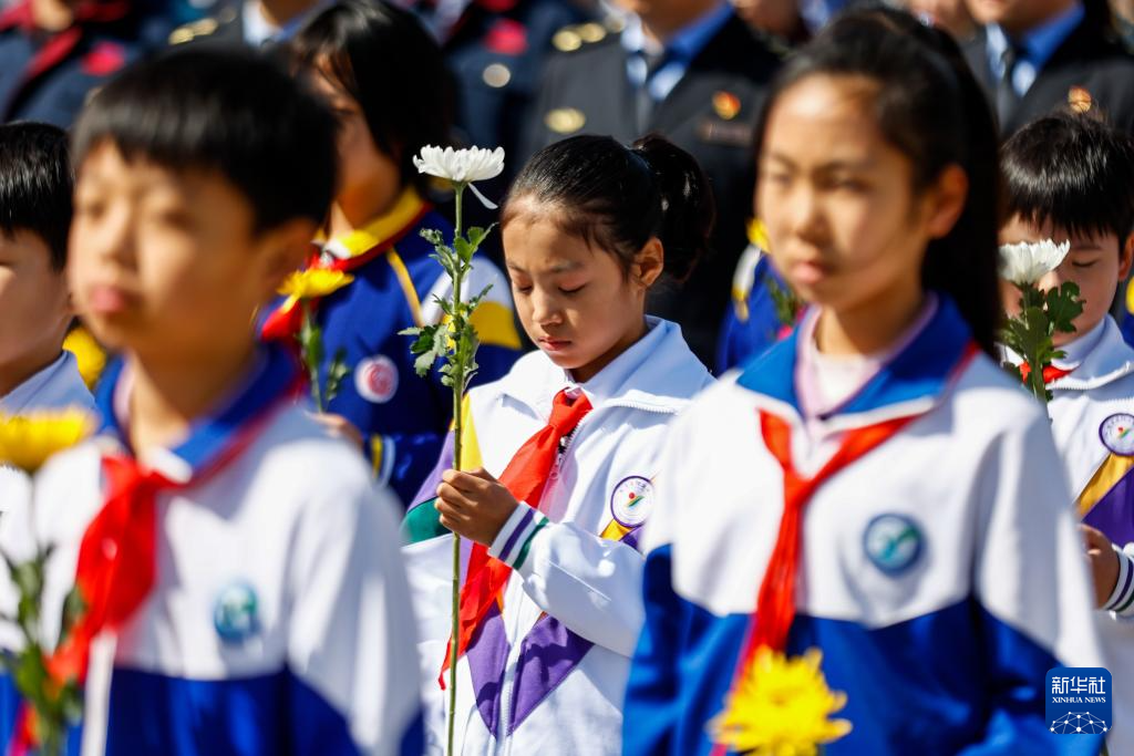 清明祭扫缅怀革命先烈
