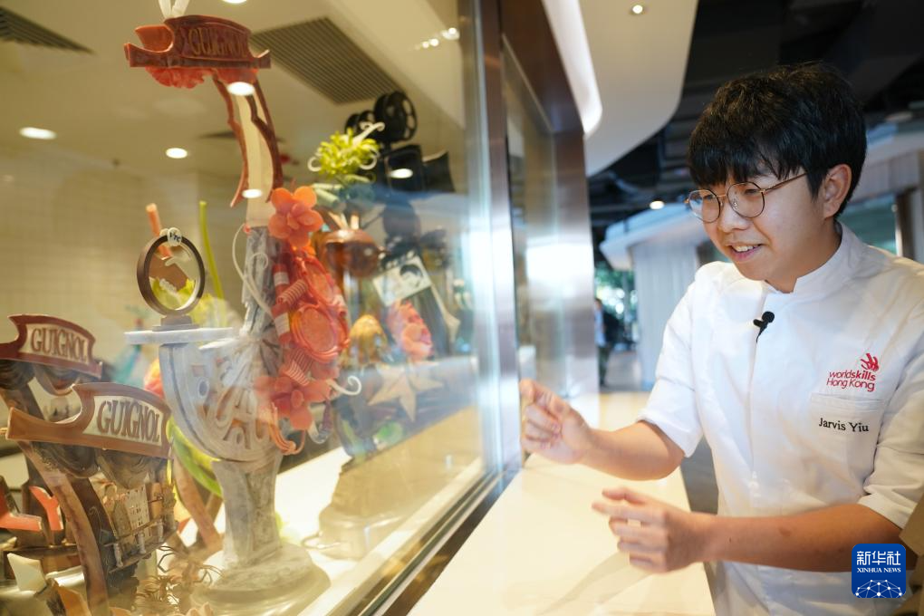 香港故事丨“飞机医生”和“甜点大师”:香港技能健儿绽放世界舞台