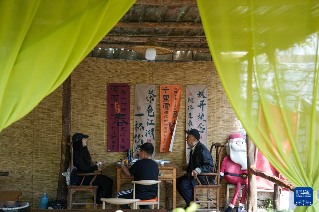 山东济南:休闲庭院激发消费新活力