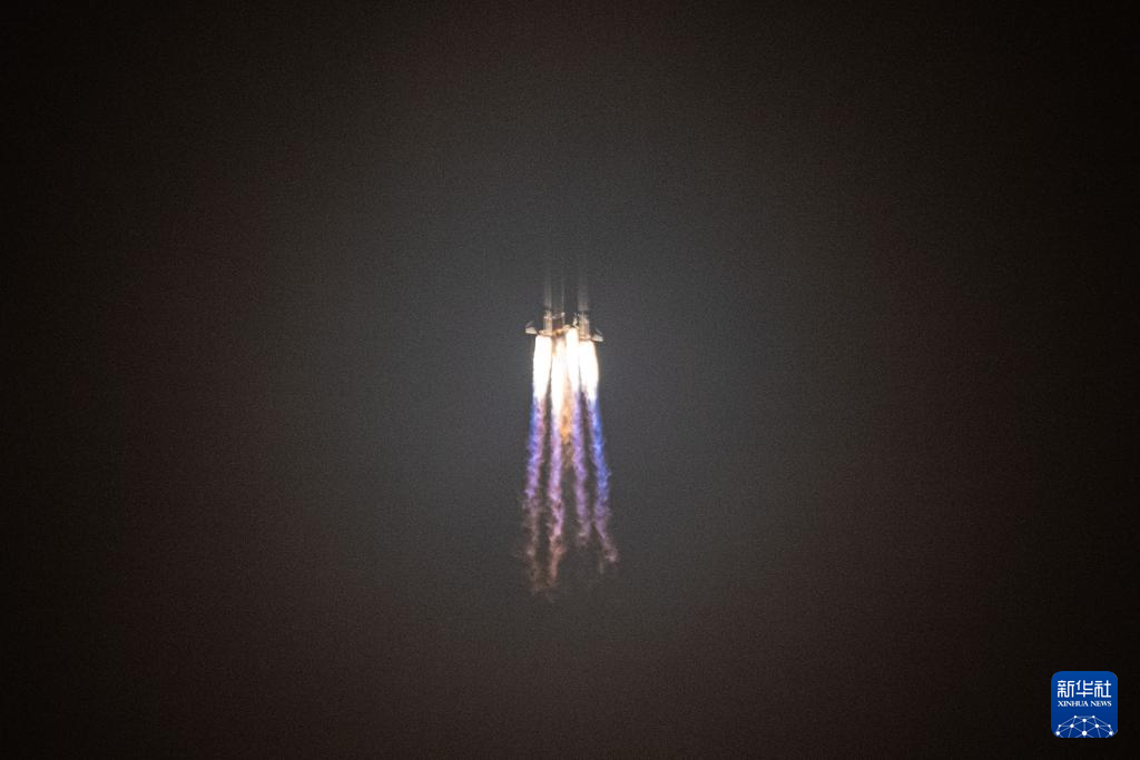 我国成功发射卫星互联网低轨卫星