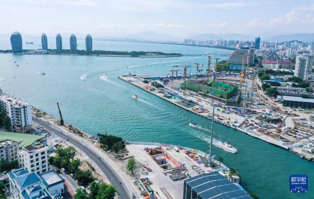 海南三亚首条水下隧道工程提速推进