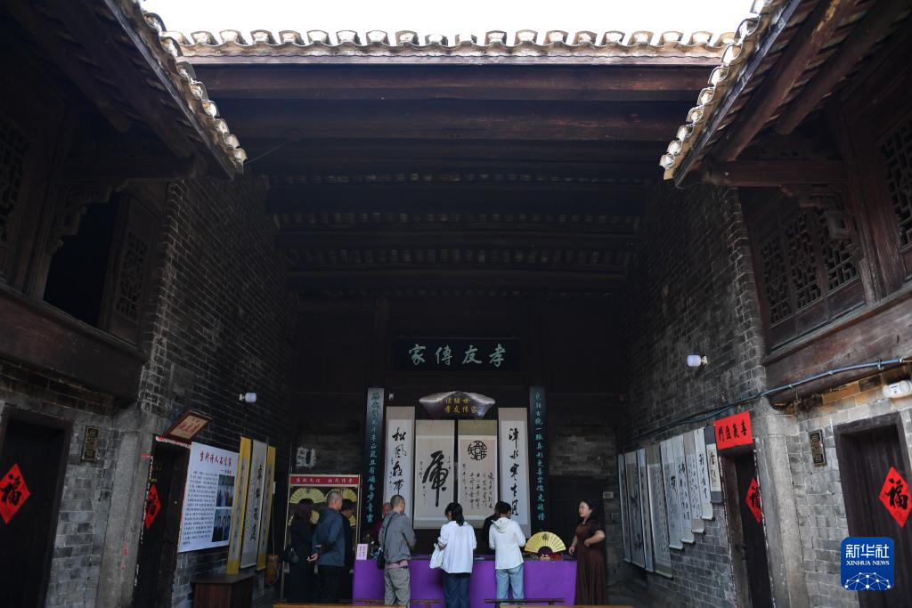 走进湘北古村张谷英村