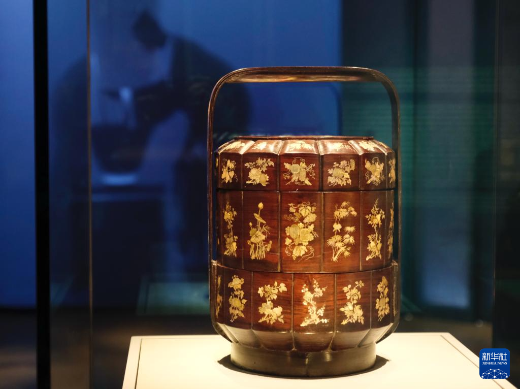 新时代中国调研行之文化中华丨在香港故宫文博馆寻味中华千年食韵