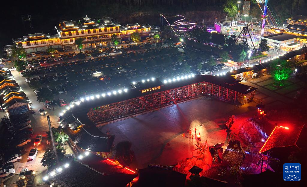 广西:“夜经济”激活新“夜”态