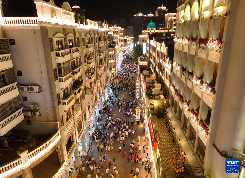 广西:“夜经济”激活新“夜”态