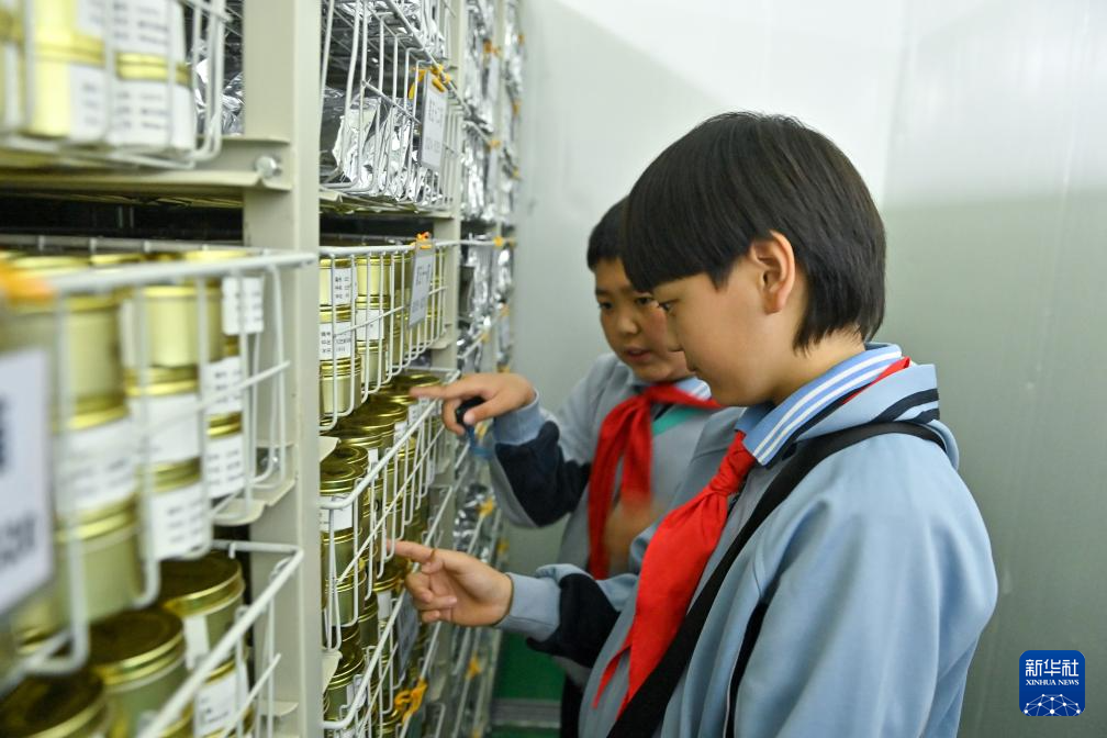 呼和浩特:多彩活动助力草原科普