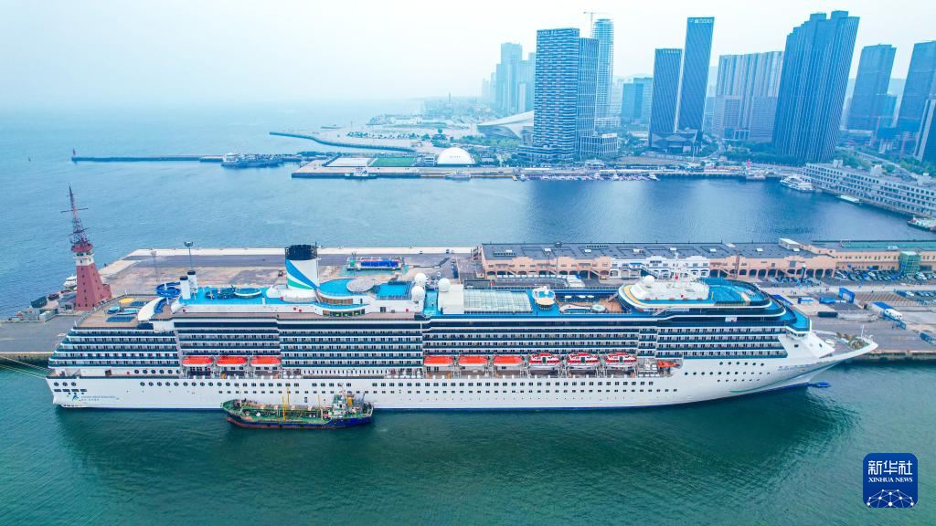 大连港时隔五年再次迎来国际邮轮始发