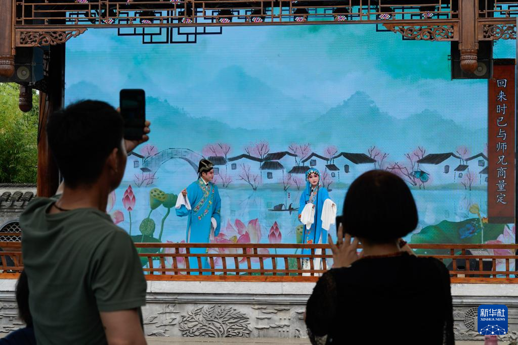 文化中国行丨江苏建湖：淮音袅袅入湿地 古村新韵绘新景