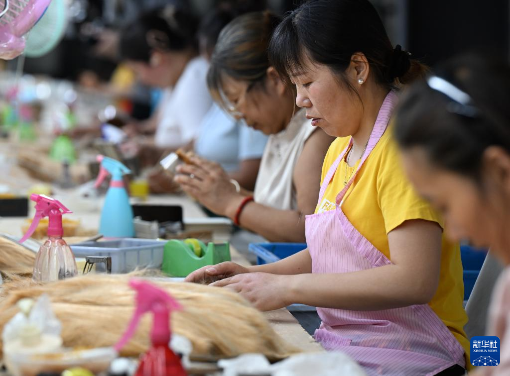 河南鹿邑：化妆刷之乡打造“美丽经济”
