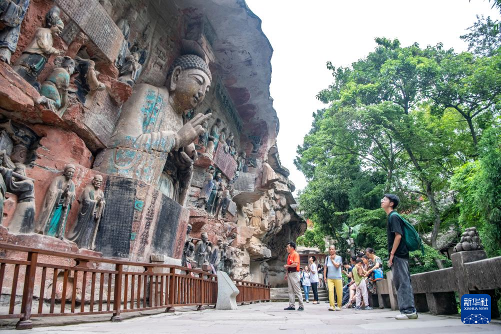 重庆:科技赋能大足石刻 注入新活力