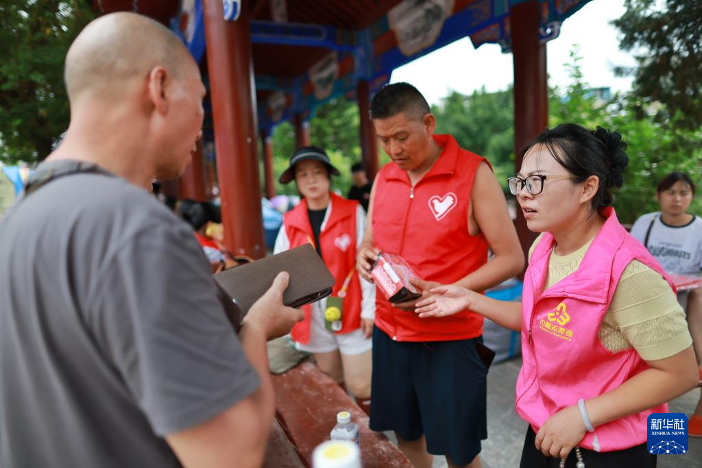 贵州榕江抢险救灾一线的共产党员