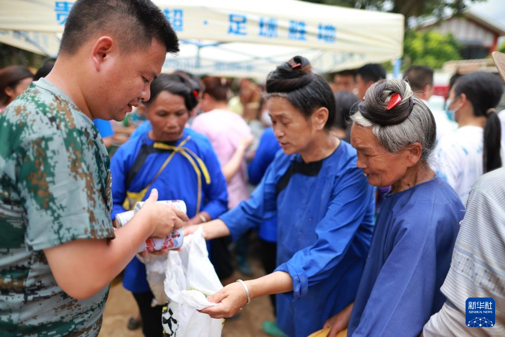 贵州榕江抢险救灾一线的共产党员