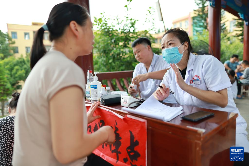 贵州榕江抢险救灾一线的共产党员