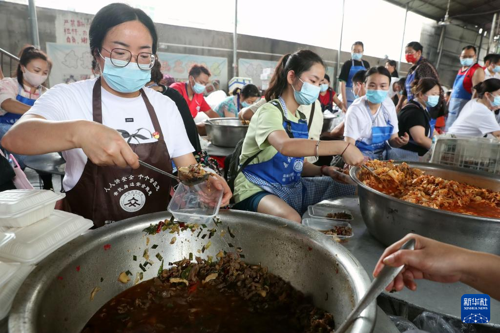 贵州榕江抢险救灾一线的共产党员
