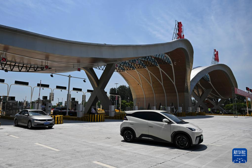 “八百里皖江第一隧”建成通车