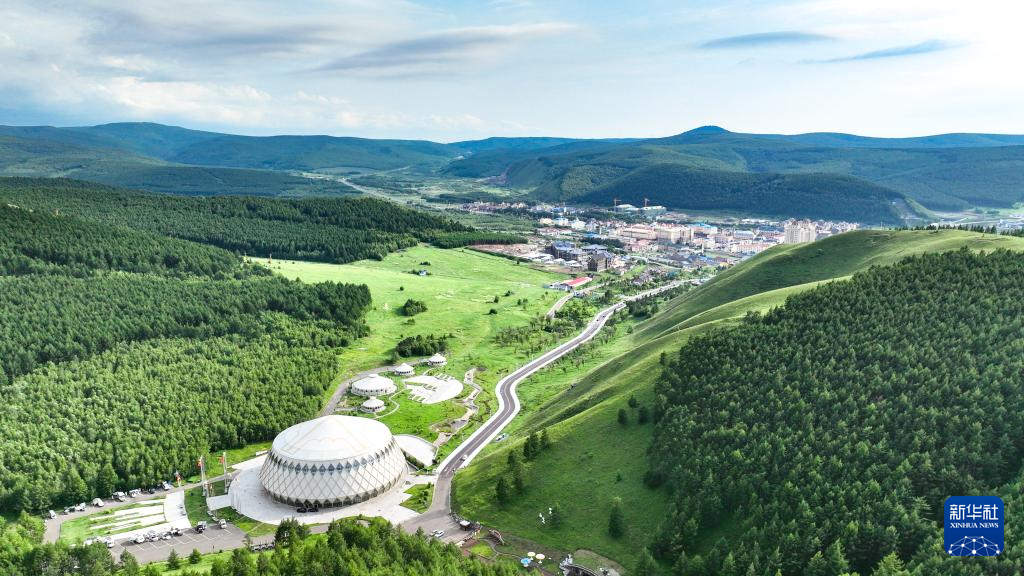 美丽中国丨内蒙古阿尔山:避暑胜地引游人