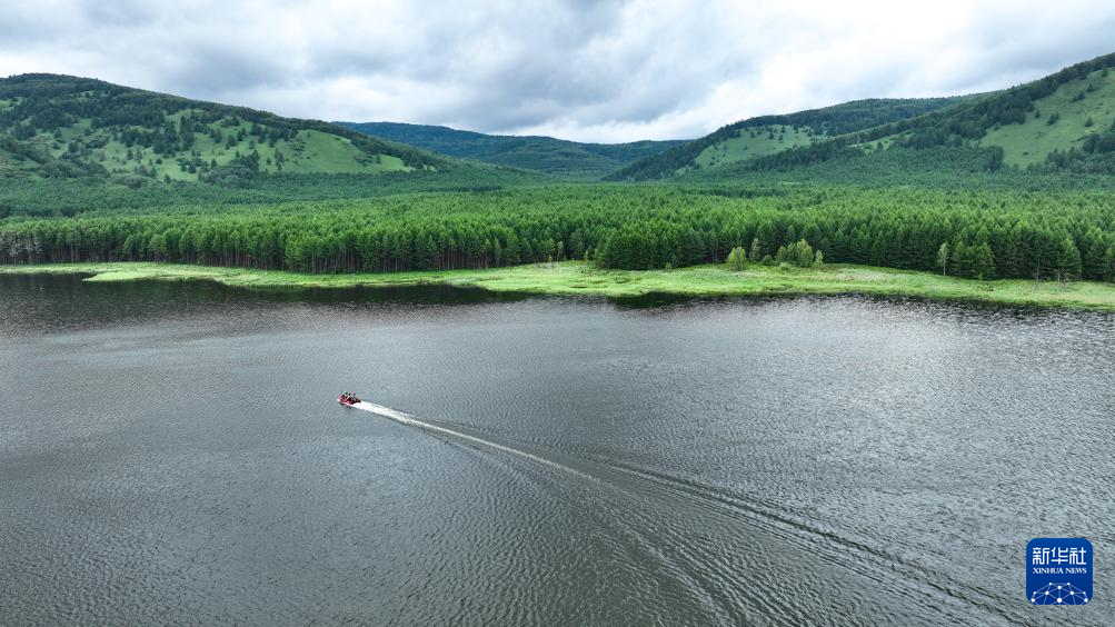美丽中国丨内蒙古阿尔山:避暑胜地引游人