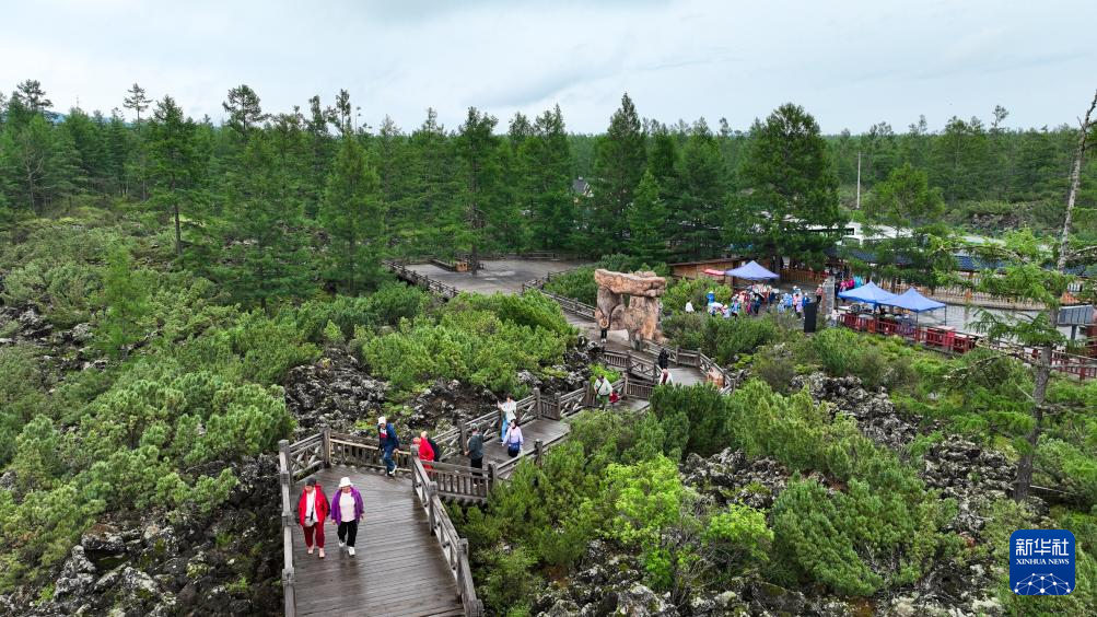 美丽中国丨内蒙古阿尔山:避暑胜地引游人