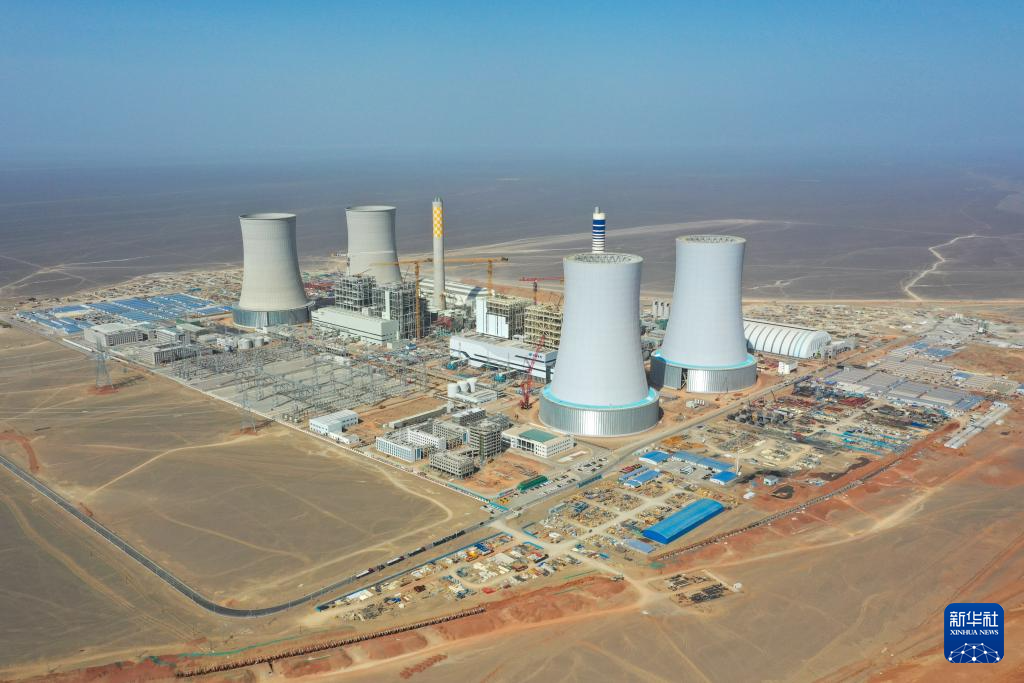 跨越千里,“疆电外送”点亮万家灯火