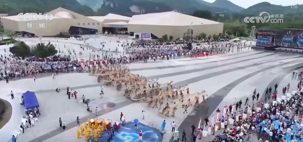 各地妙招频出激发消费潜力 特色“清凉游”带活“避暑经济”