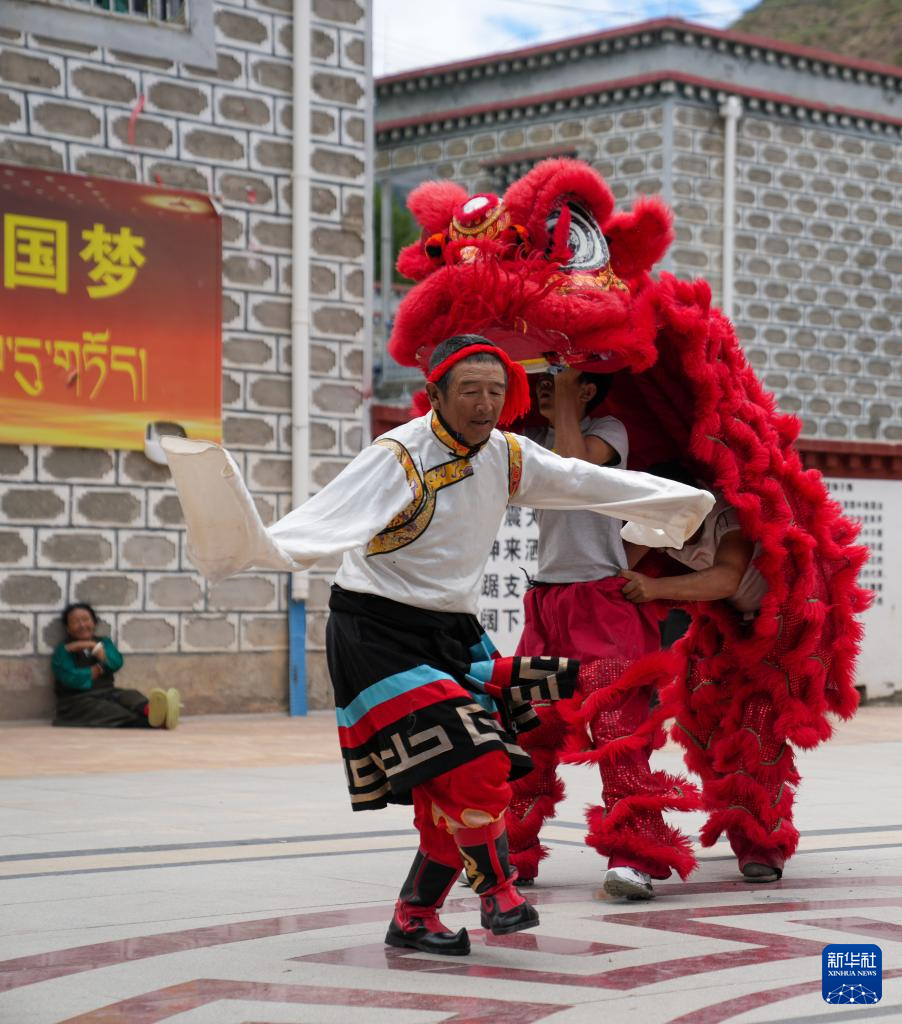 辉煌60载 魅力新西藏丨高原狮舞