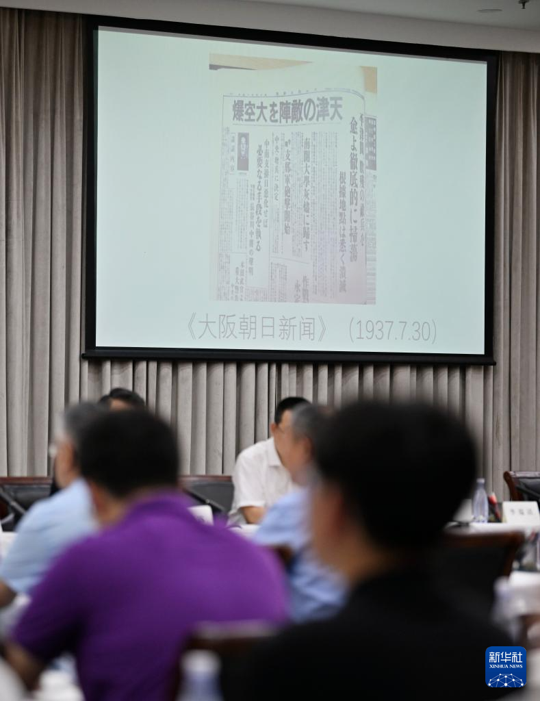 校殇日里传承爱国精神