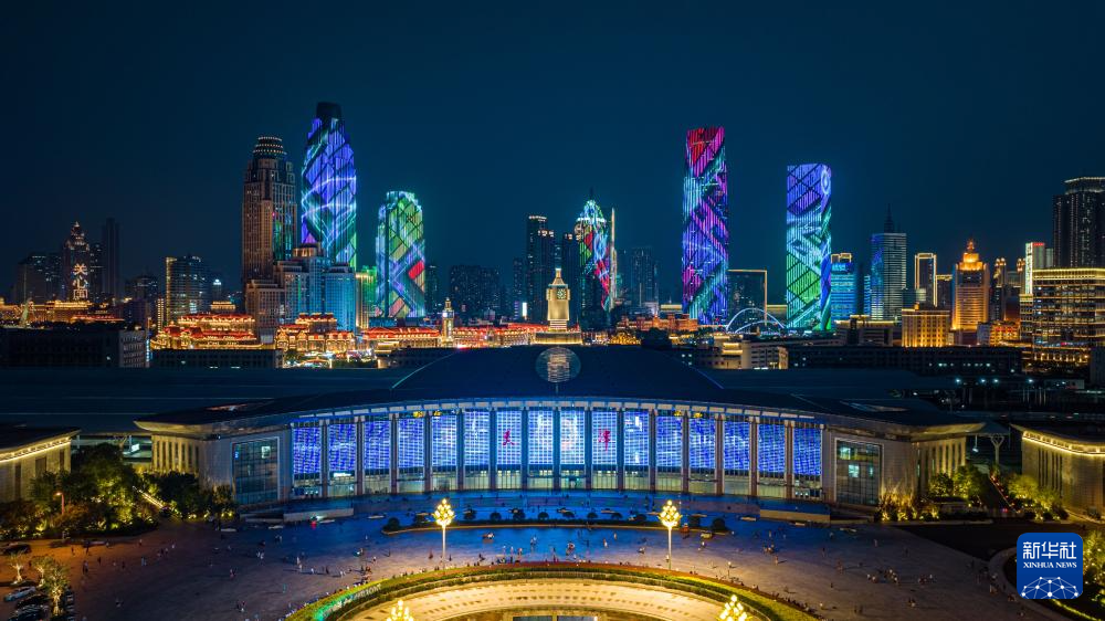 飞阅中国|津彩夜空 光耀海河