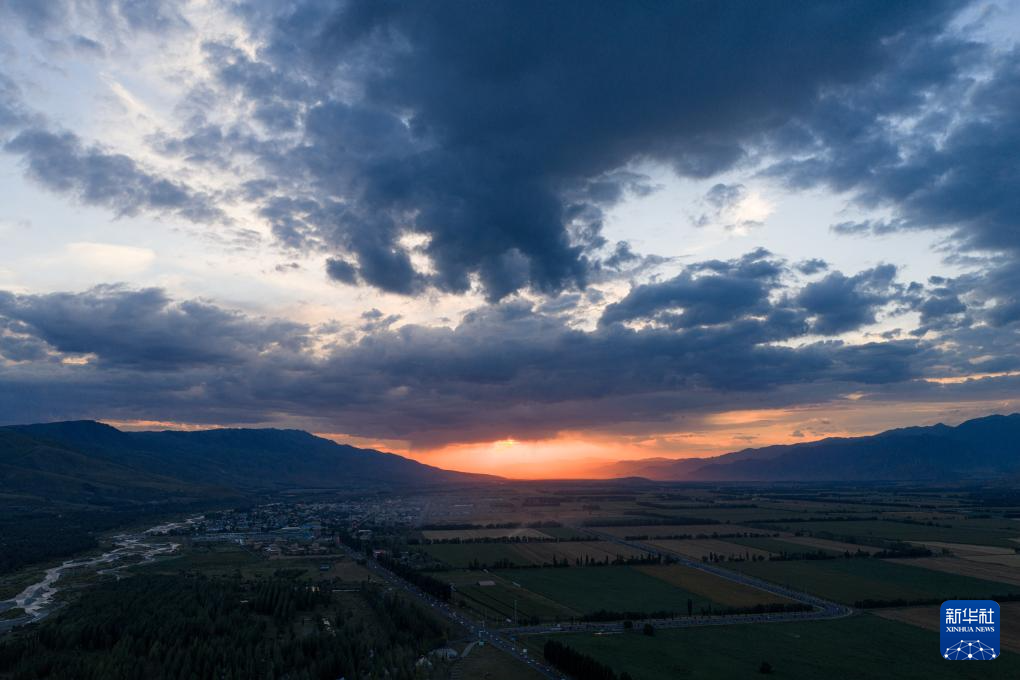 美丽中国丨壮美那拉提