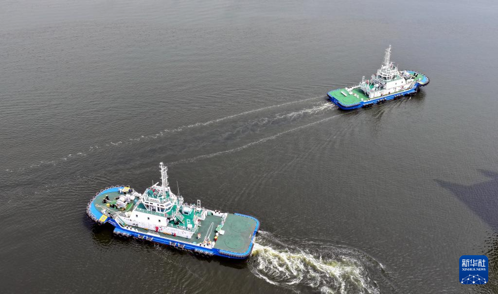 中国北方规模最大纯电动拖轮船队在天津投用