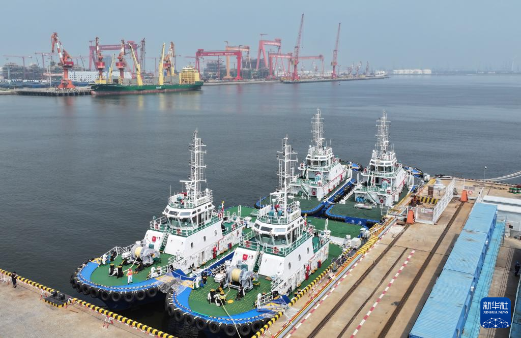 中国北方规模最大纯电动拖轮船队在天津投用