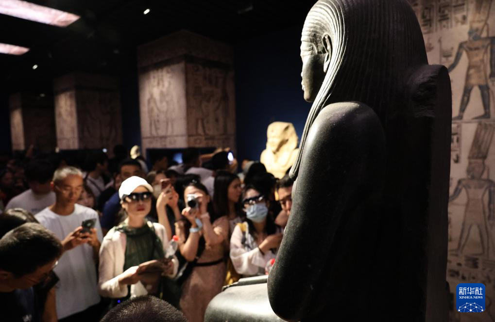上海博物馆“金字塔之巅:古埃及文明大展”落幕