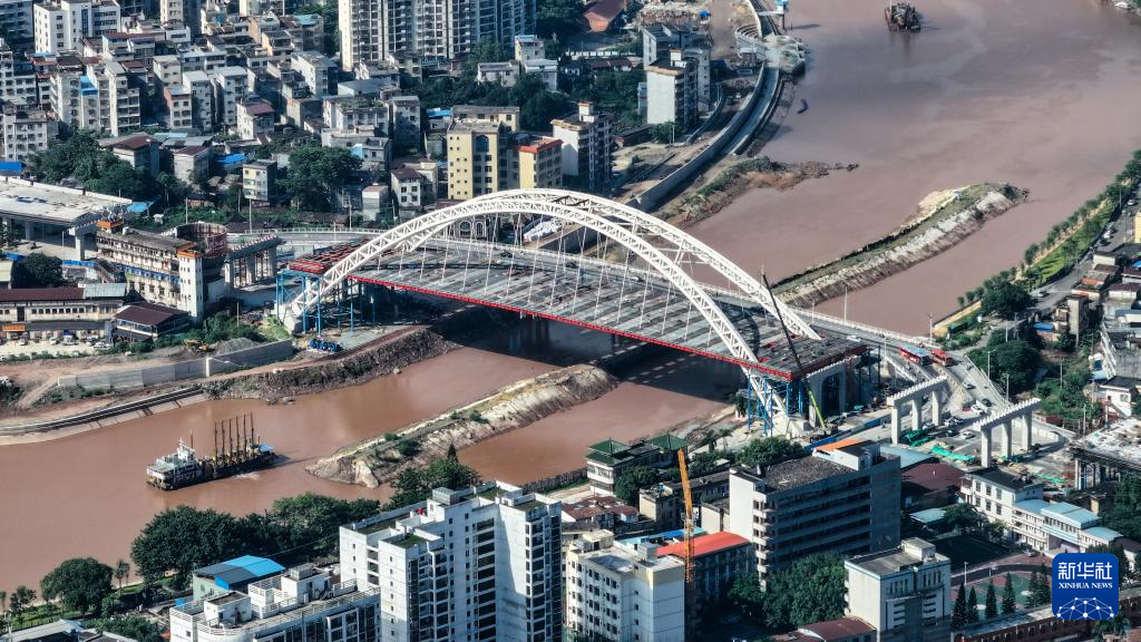鸟瞰建设中的平陆运河