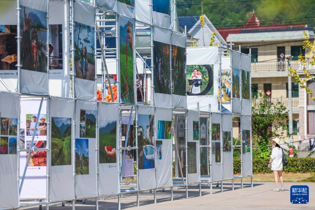 浙江建德举办绿水青山就是金山银山主题影像创作大展