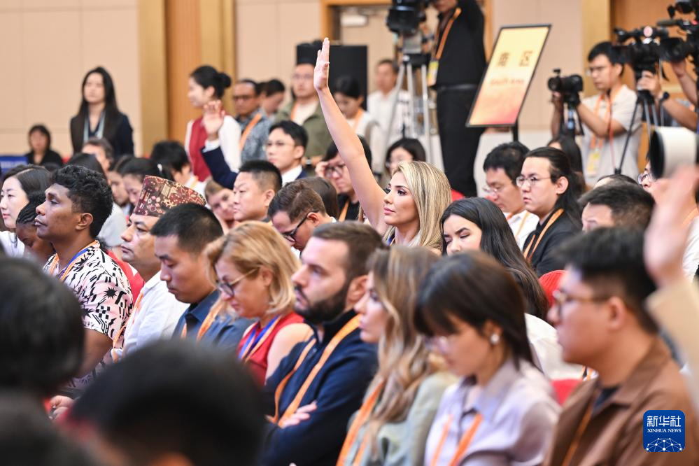 抗战胜利80周年纪念活动新闻中心举办第二场记者招待会