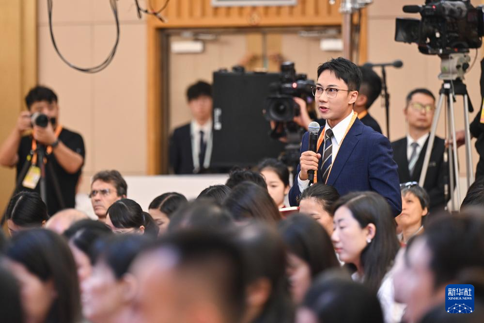 抗战胜利80周年纪念活动新闻中心举办第二场记者招待会