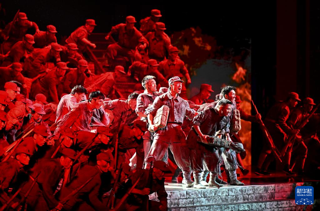 纪念抗战胜利80周年丨纪念中国人民抗日战争暨世界反法西斯战争胜利80周年文艺晚会在京举行