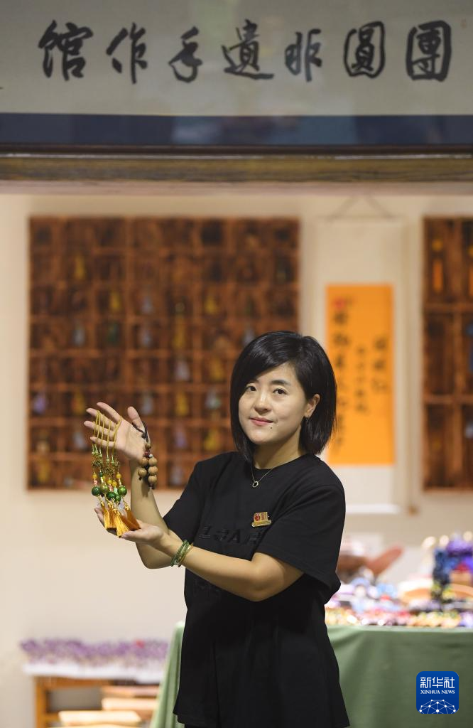 杭州临安:山核桃白露开杆采收