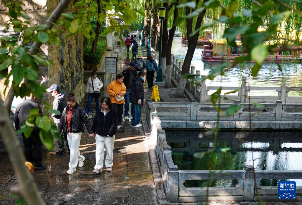 济南:走泉水绿道 赏泉水景观