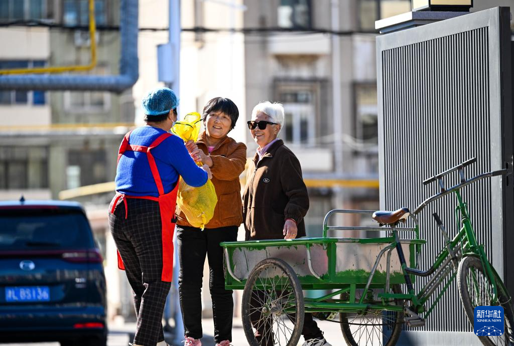 互助食堂里的幸福“食”光