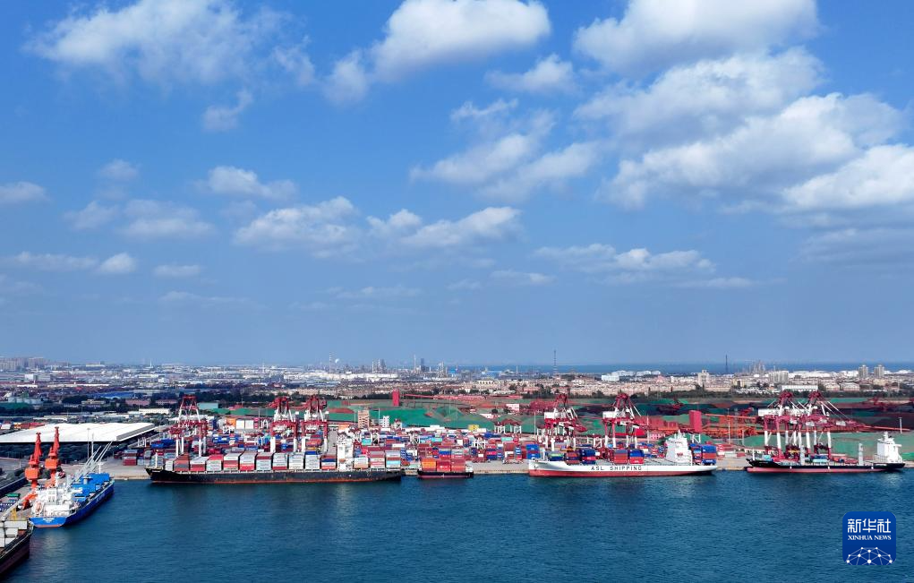 山东港口青岛港:搭建中日韩海上物流大通道