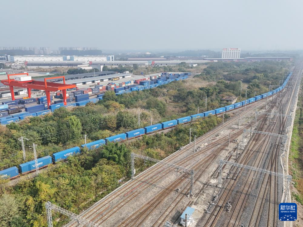 中欧班列累计开行突破120000列