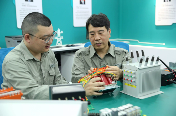 【“十五五”我所思·我所盼】 皮志永:希望建成“会思考”的智能电网 【“十五五”我所思·我所盼】 皮志永:希望建成“会思考”的智能电网