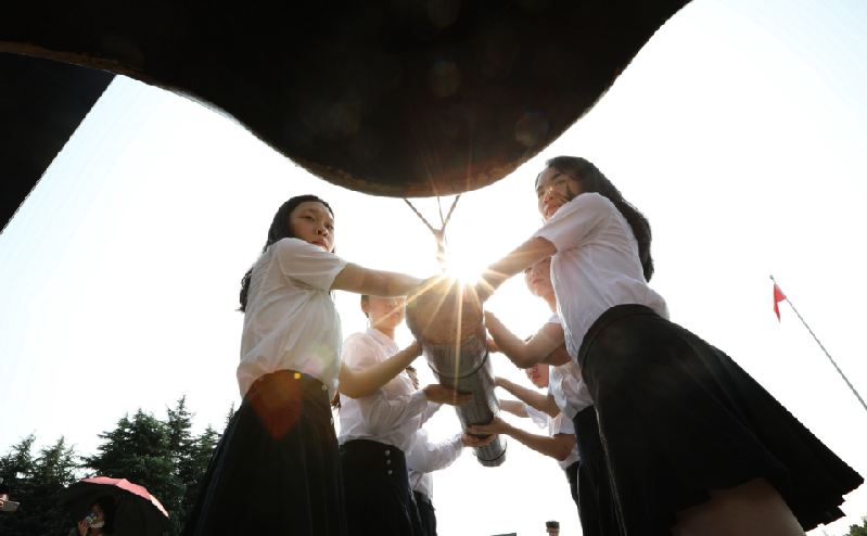 【我是历史记忆传承人】蒋薇：历史不该是遥远的故事，而是刻在骨血里的警示