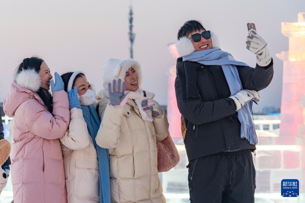 最大规模的哈尔滨冰雪大世界开园