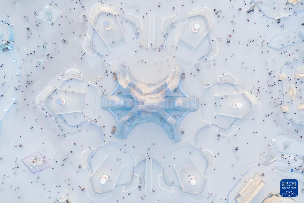 最大规模的哈尔滨冰雪大世界开园